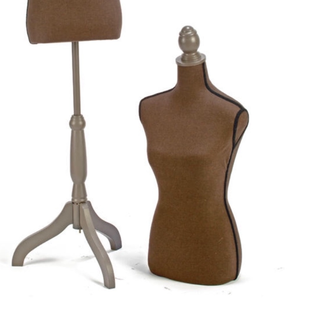 NEW ARRIVAL Linen & Burlap Body Form! SALE ⬇️ - Picture 2 of 2